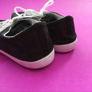adidas Shoes - Adidas Neo Sneaker adidas Shoes - Adidas Neo Sneaker